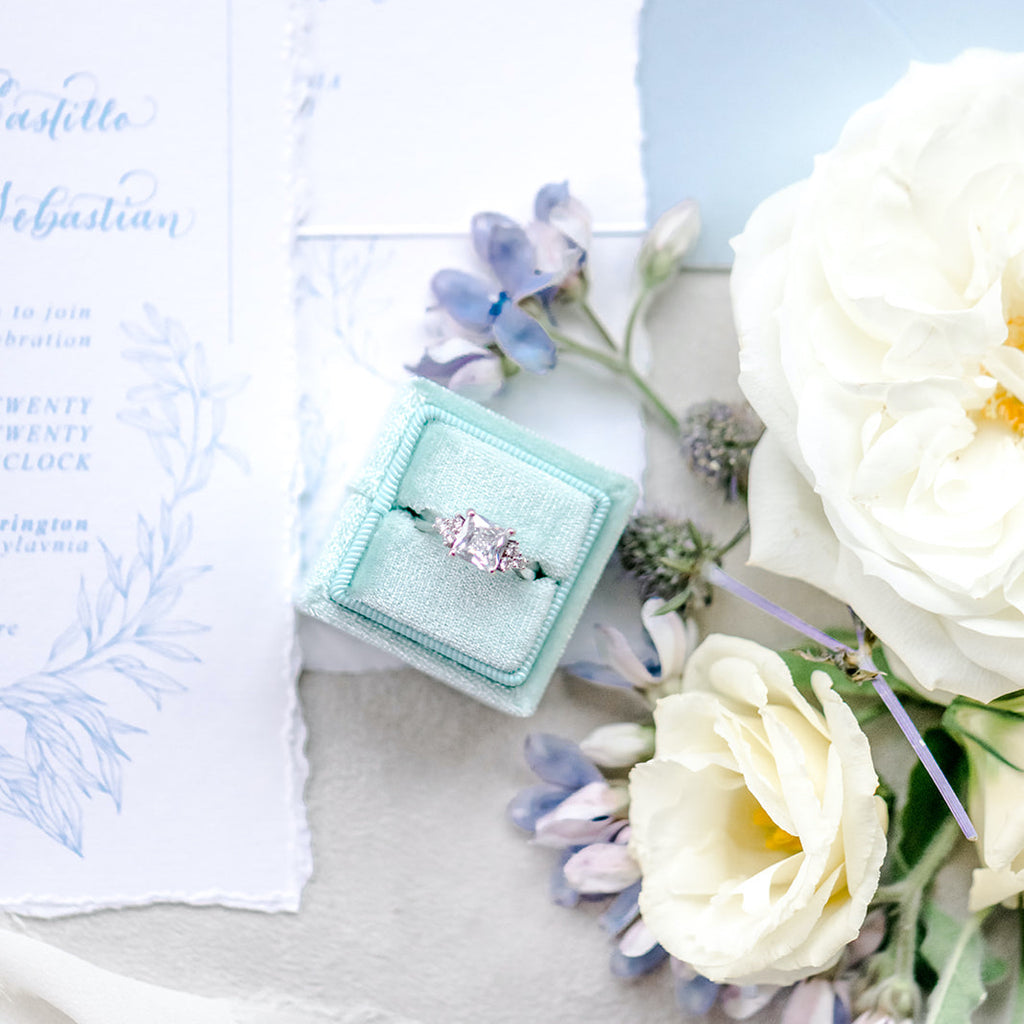 Mint Square Velvet Ring Box