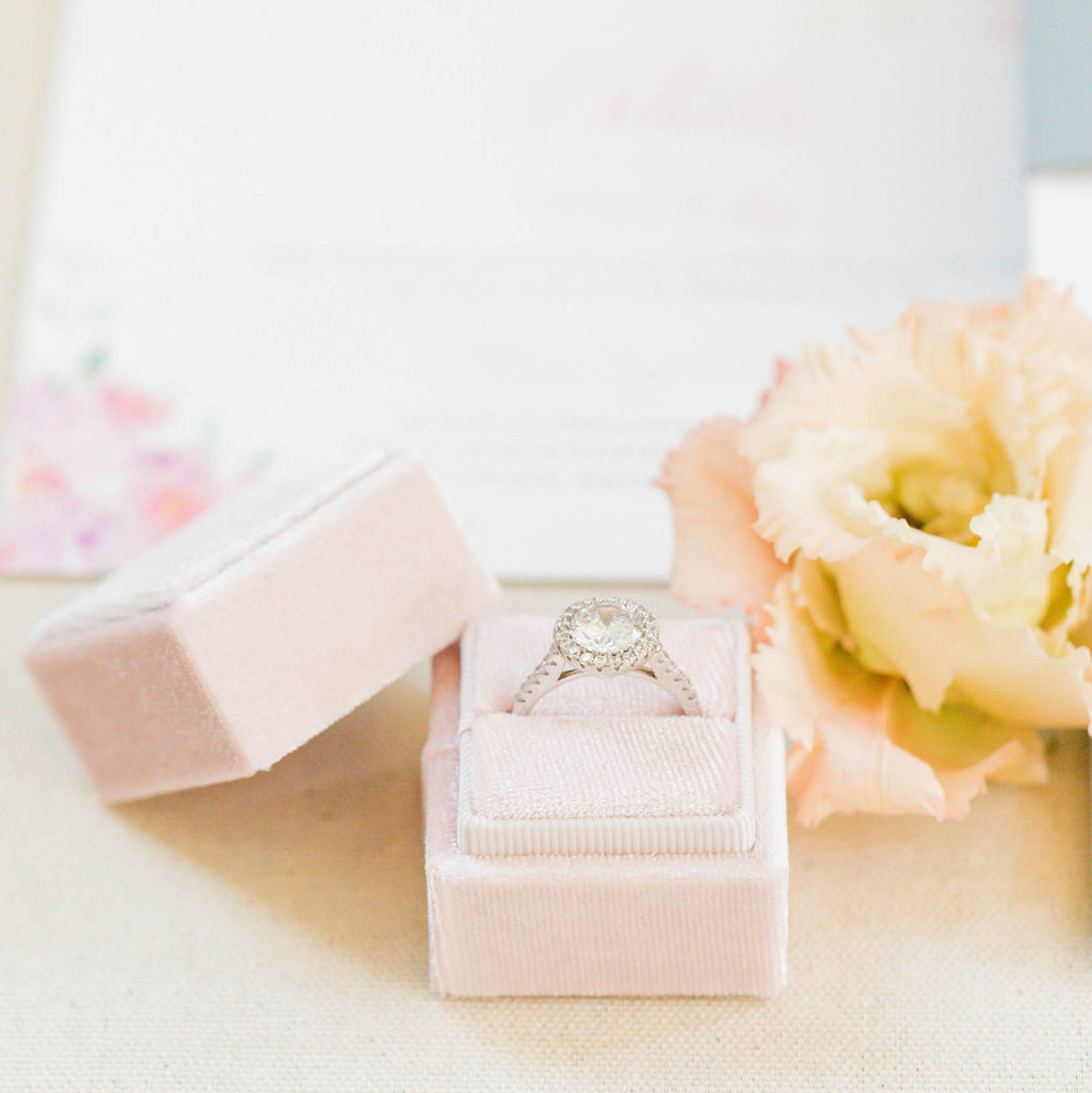 Peachy Cream Square Velvet Ring Box